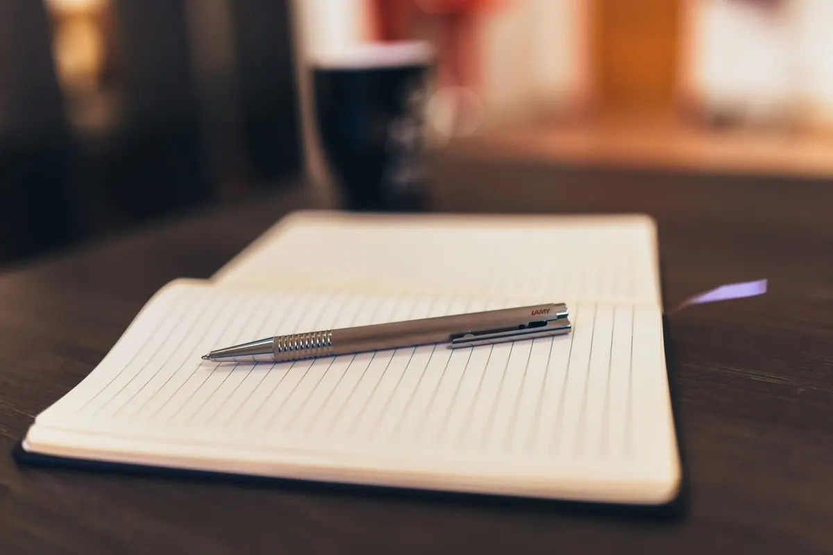 How to Keep a Commonplace Book for Better Essay Ideas